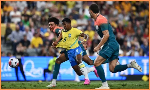 أستون فيلا ينافس أرسنال على ضم إندريك من ريال مدريد في يناير