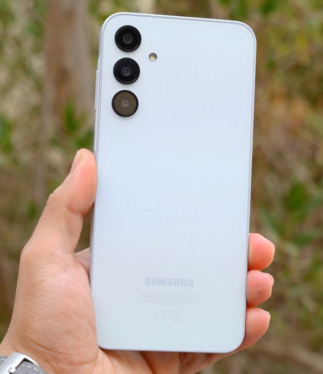 شحن سريع بطارية جبارة.. تعرف على مواصفات هاتف Samsung Galaxy A25 5G