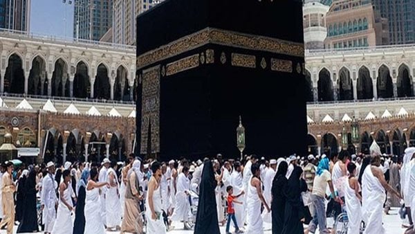 بدأت استقبال الطلبات ehaj.awqaf.gov.ae .. فتح التقديم في رابط التسجيل للحج 2025/1446 الإمارات بمعايير محددة