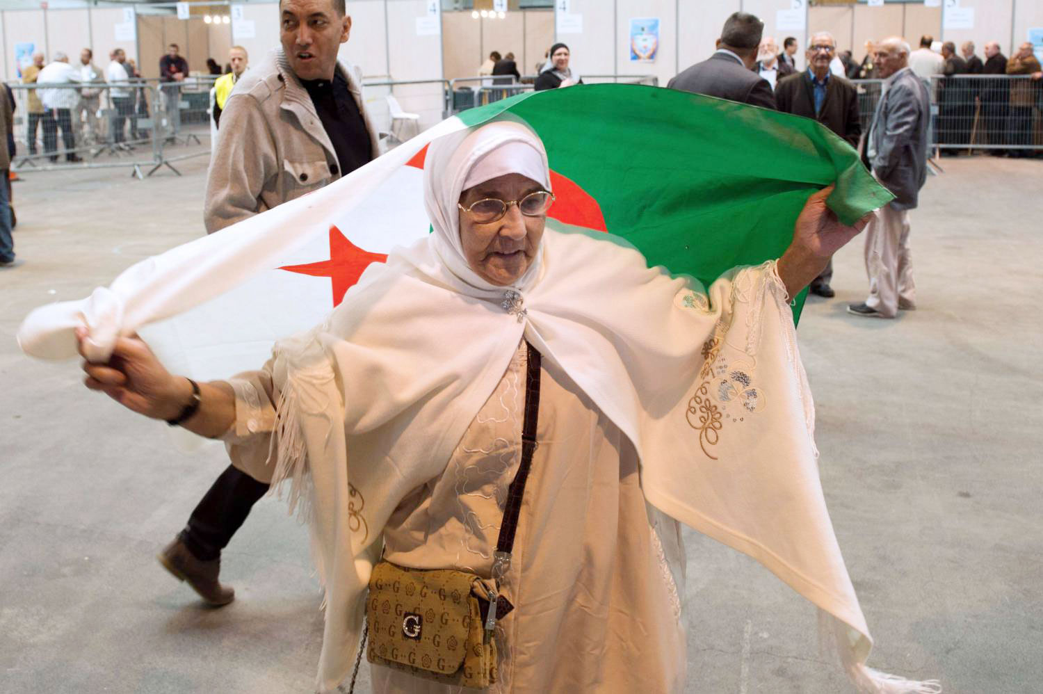 www anem.dz التسجيل في منحة المرأة الماكثة بالبيت الجزائر 2024 الشروط اللازمة