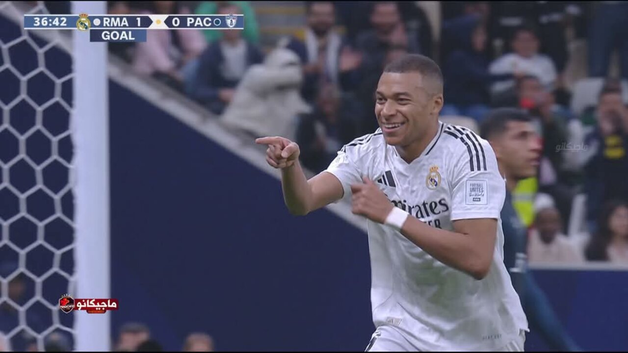 “الشــوط التــانــي“ متــابعــة مباراة ريال مدريد ضد باتشوكا اليوم نهائي كأس الانتركونتننتال على قنـــاة بين سبورت.. باتشوكــا مسيطـــر