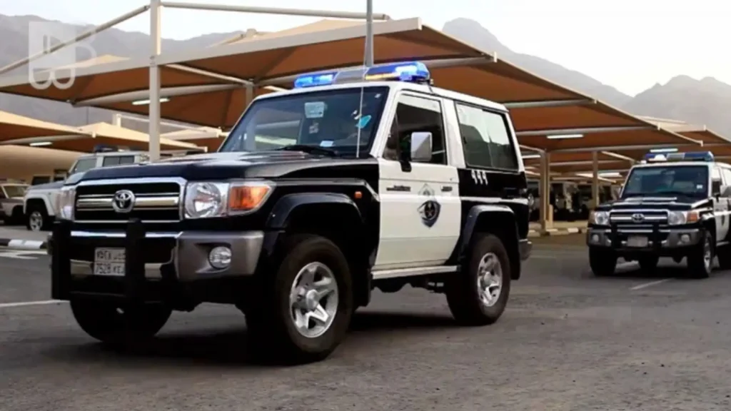 وزارة الداخلية السعودية تلزم أصحاب 18 نشاطًا تجاريًا بتوفير حراسة أمنية على مدار الساعة