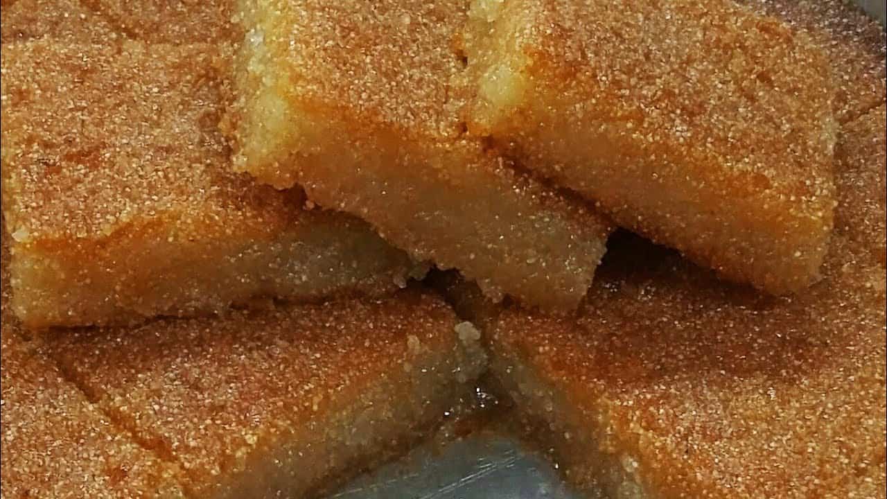 اعملي البسبوسة بطريقة سهلة وهتشوفي الفرق بنفسك.. طرية ومفرولة وطعمها هيخلي الكل يسألك على سرها!