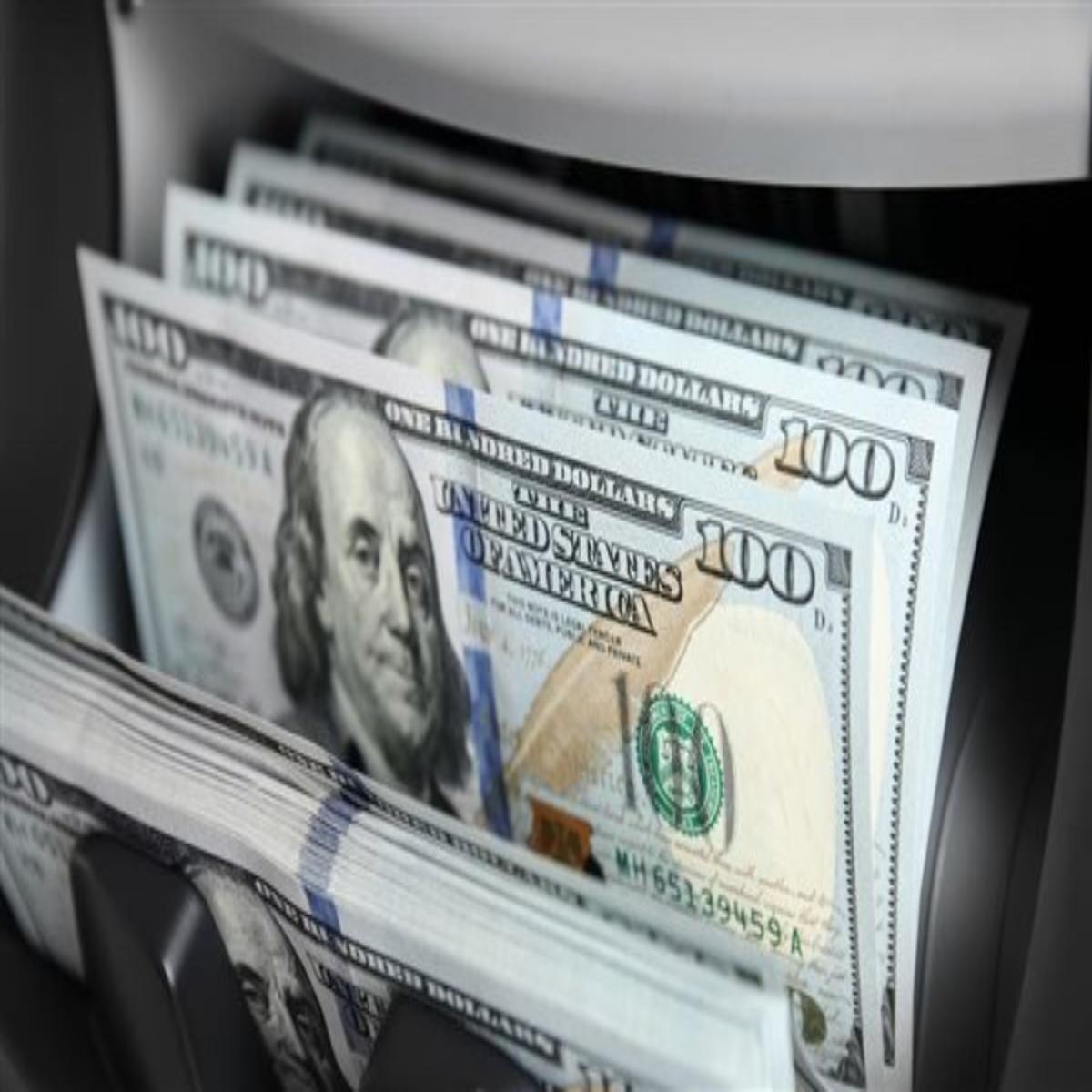 “حالة من الاستقرار”.. سعر صرف الدولار مقابل الدينار العراقي اليوم الإثنين 12 مايو.. أحدث التغييرات في البنوك