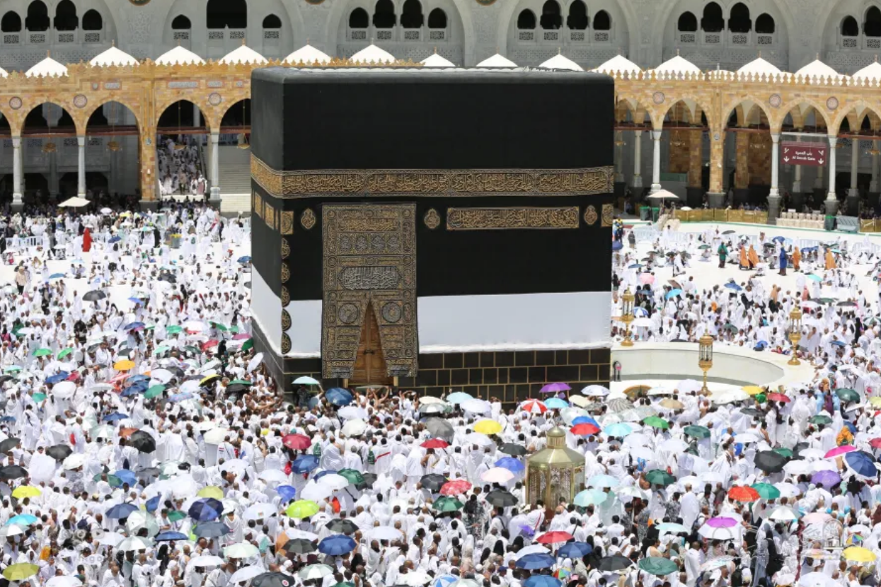 “الساعة كام الصلاة” موعد صلاة عيد الأضحى في العراق 2025-1446 في جميع المحافظات