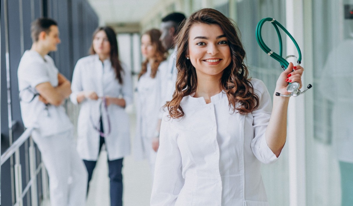 مؤشرات القبول للجنسين.. شروط تنسيق التمريض العسكري 2025 بعد الإعدادية وأوراق التقديم