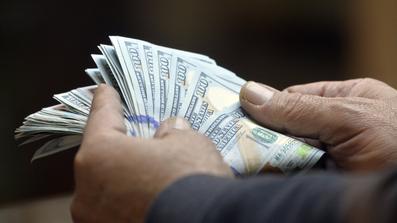 سعر صرف الدولار في العراق اليوم بتاريخ 22 يوليو 2025