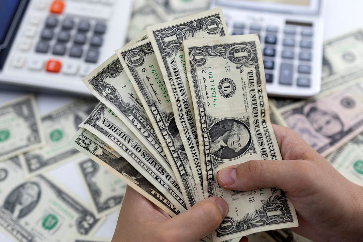 خطوات حجز 4000 دولار مصرف ليبيا المركزي.. احجز عملاتك بسهولة الأن