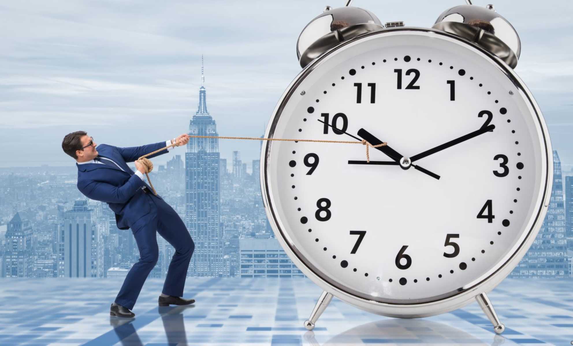 رسميًا .. بدء من الآن تغيير الساعة وضبط التوقيت الشتوي في مصر 2025