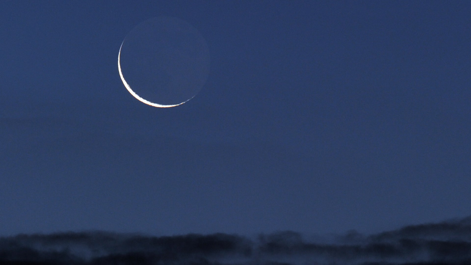 مرحب شهر الصوم مرحب .. عادت لياليك بأمان .. موعد شهر رمضان 1447 في جميع الدول العربية